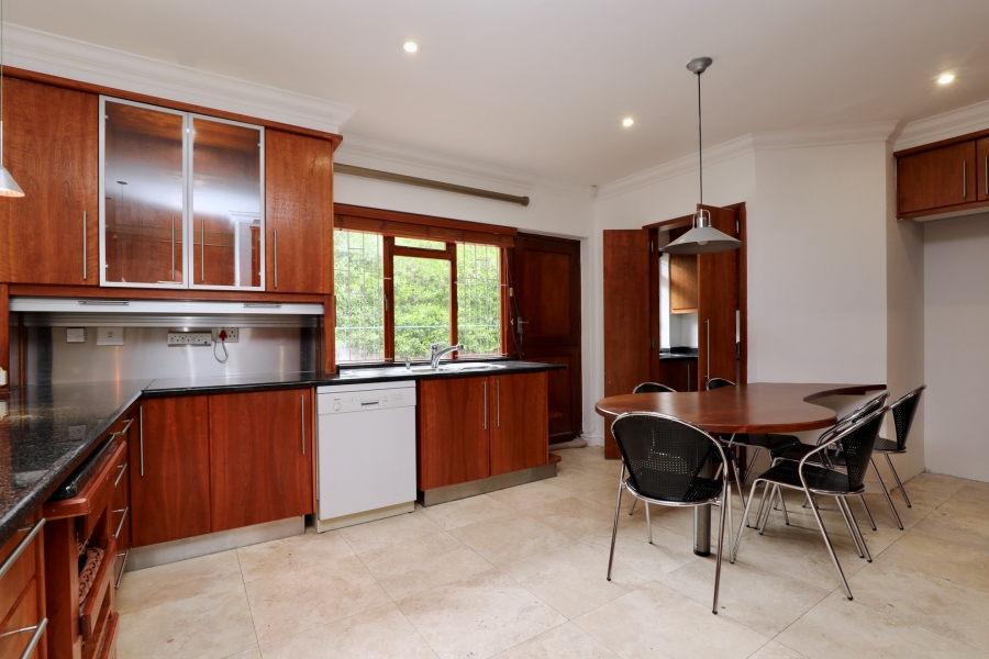 To Let 4 Bedroom Property for Rent in La Concorde Western Cape